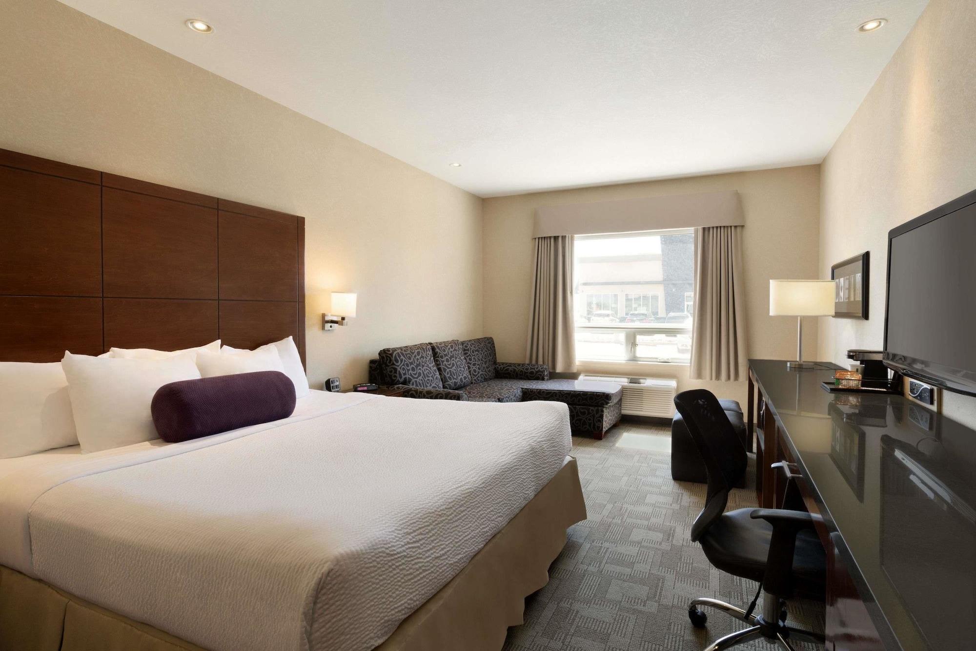 Days Inn By Wyndham Regina Airport West Eksteriør billede